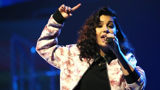 alessia-cara-3.jpg