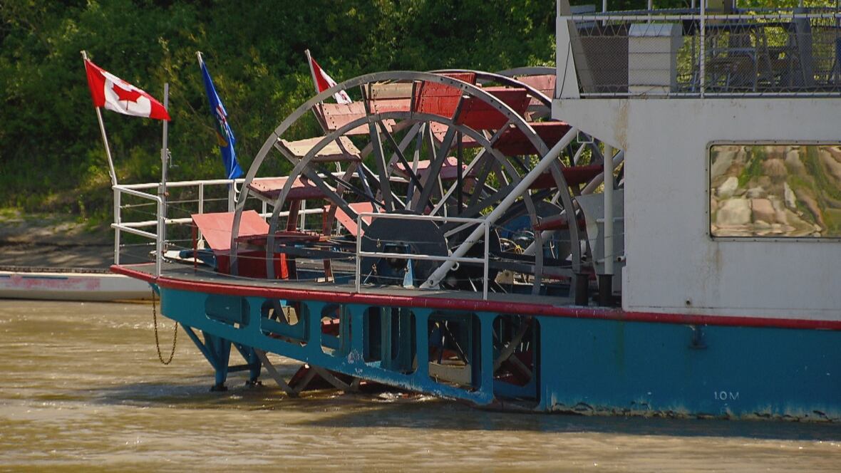Edmonton Queen captain treading water after riverboat renovation CBC News