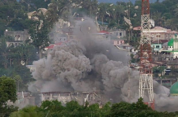 APTOPIX Philippines Escaping Marawi