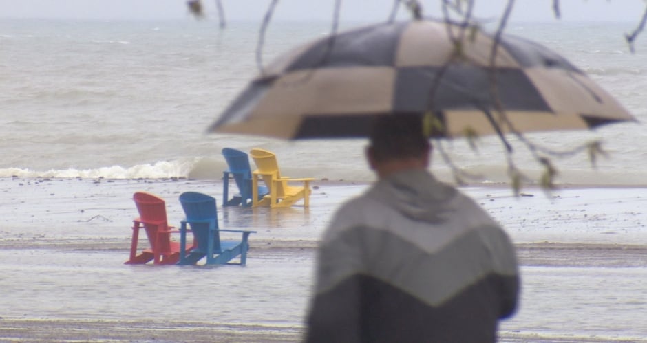 Toronto - Woodbine beach flood
