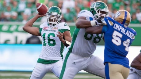 Brandon Bridge (16) completed 20-of-26 pass attempts for 201 yards and one touchdown. brandon-bridge