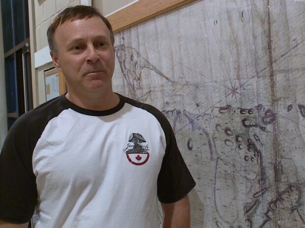 paul wylezol james cook 250 organizer