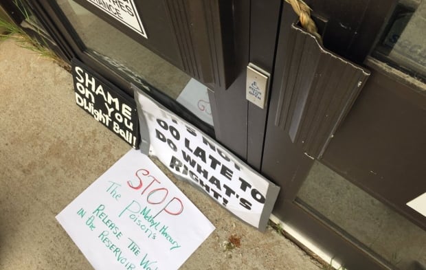 Premiers office signs