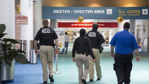 Police officer stabbed in neck at MI airport