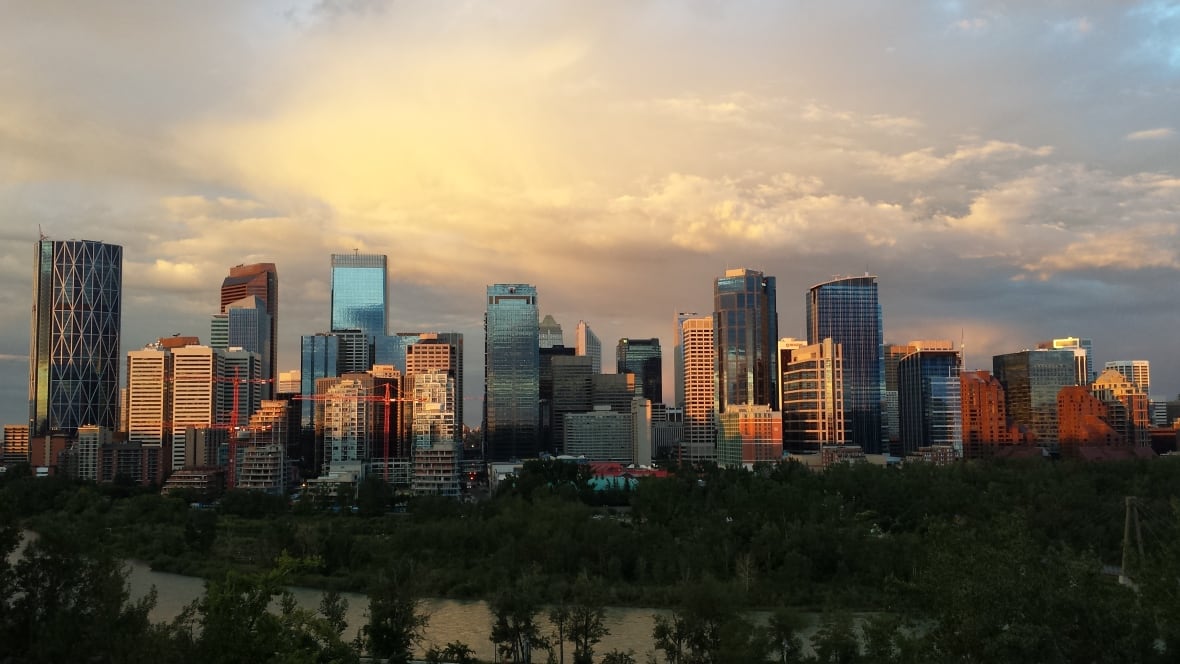 Open hours Calforex Calgary
