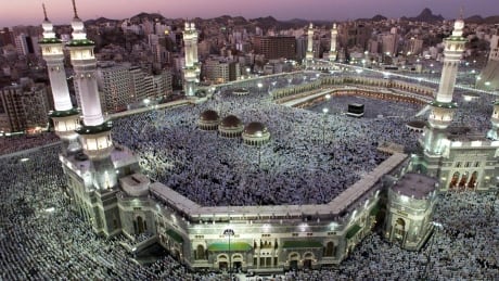 A view of Haram, where the Kaaba is located, in the holy city of Mecca,
during sunset February 18, 2002 as about two million Muslim pilgrims
gather for their Haj pilgrimage. The Haj is one of a Muslim's duties,
as described in the five pillars of Islam, to go on a Haj at least once
during his or her lifetime, if affordable. REUTERS/Bazuki Muhammad
BM/WS - RTRAMUO YEAREND PICTURES