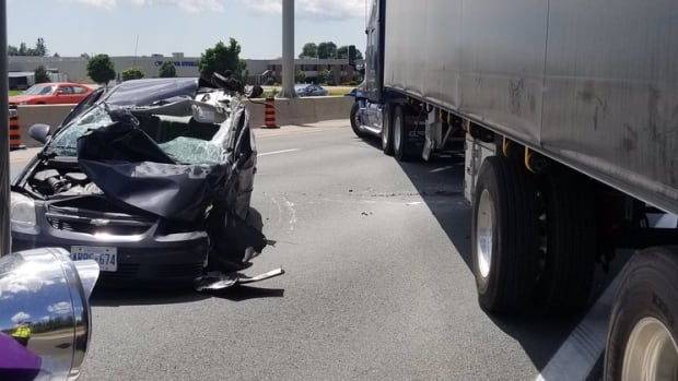 Police searching for pickup truck involved in 401 crash near Woodstock