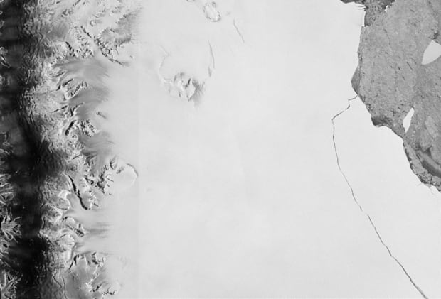 ANTARCTICA-ICEBERG/