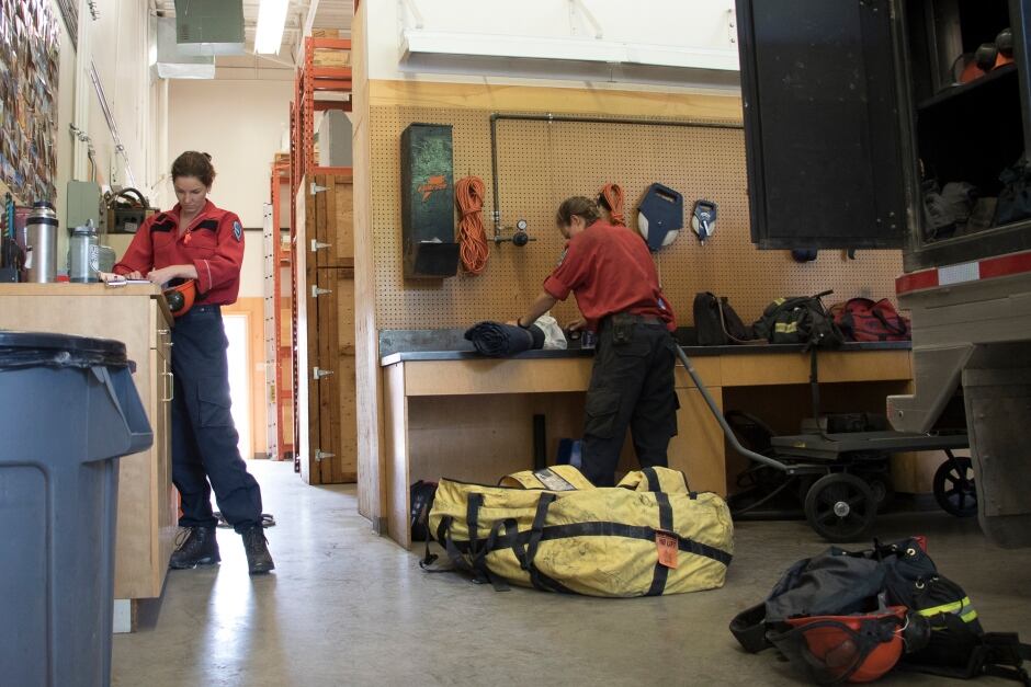 Kamloops Dispatch Fire Wildfire Fighters Prepare