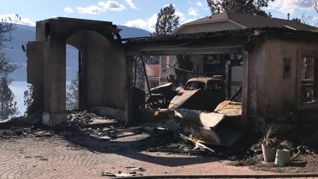 Canada fires drive thousands more out of their homes