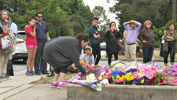 MARISSA SHEN MEMORIAL CROWD