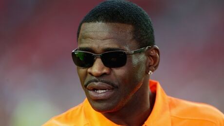 NFL Hall of Fame wide receiver Michael Irvin will not be charged with sexual assault, according to a Florida state attorney. irvin-michael
