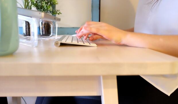 KEYBOARD TYPING REMOTE WORK