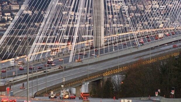 Port-Mann-Bridge