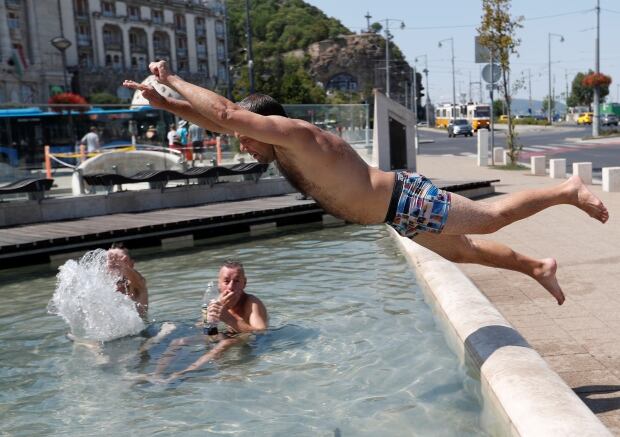 EUROPE-WEATHER/HEATWAVE