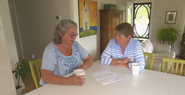 Dianne Leger, Anita LeBlanc