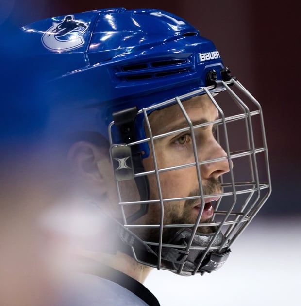 HKN Canucks Hockey 20160125