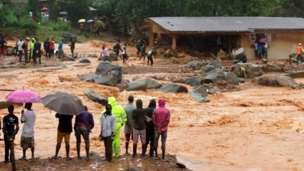 Hundreds Of Freetown Residents Queue To Identify Mudslide Victims Hundreds Of Freetown Residents Queue To Identify Mudslide Victims