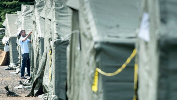 Number of asylum seekers at Quebec border almost quadruples in July Number of asylum seekers at Quebec border almost quadruples in July