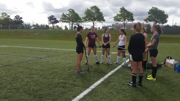 Field hockey players clinic