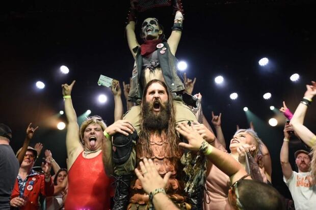 2017 Canada Air Guitar Title