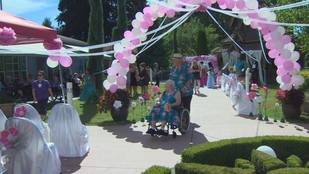 Saying 'I do' - again - 60 years later