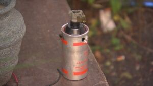 Vapour aerosol can