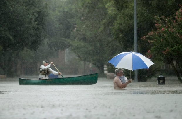 houston flooding umbrella