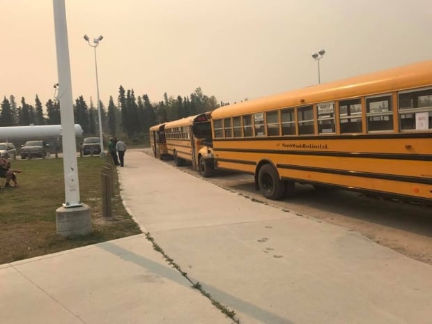 Buses evacuation fire Pelican Narrows