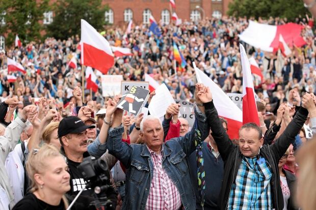 POLAND-POLITICS/