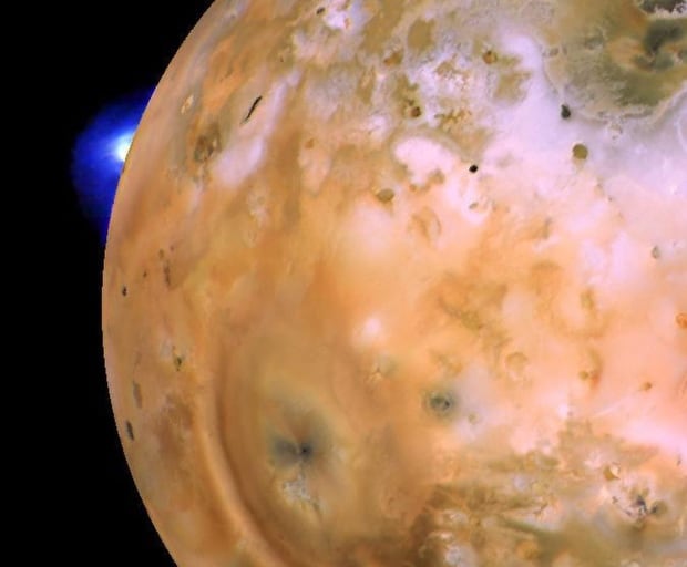 jupiter moon io voyager