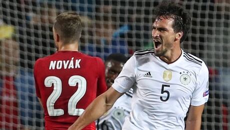 Germany won its seventh straight World Cup qualifying match after Mats Hummels scored a powering header in the 88th-minute to secure a 2-1 victory over the Czech Republic. Hummels-Mats-01092017