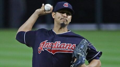 Carlos Carrasco pitches a complete game shutout to lead Cleveland to its 14 straight win on Wednesday evening. carlos-carrasco