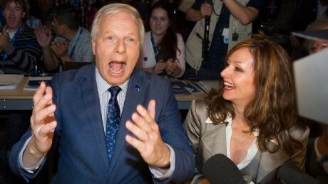 parti quebecois confidence vote lisee