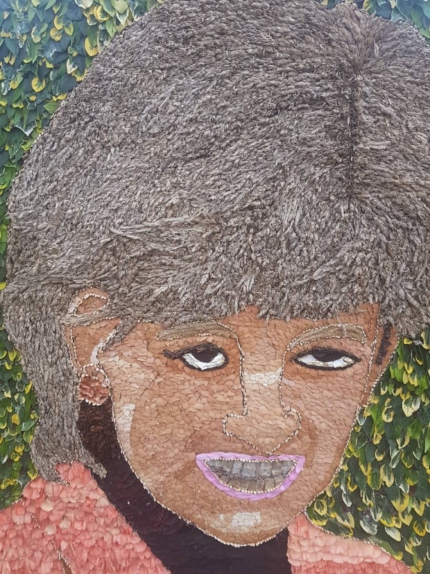 diana in flowers