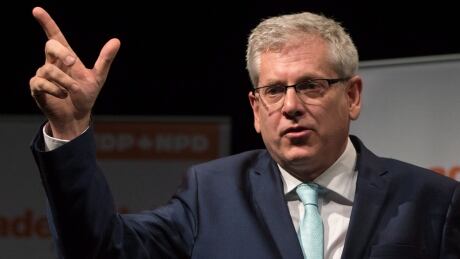 Charlie Angus gestures after the final federal NDP leadership debate in Vancouver, B.C., on Sunday September 10, 2017. Online voting begins September 18 with results announcement events being held after each round of balloting until a new leader is elected. The first announcement will take place on October 1 and if no candidate receives a majority an additional two rounds could follow. NDP Leadership Debate 20170910