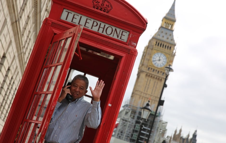 London phone booth - tourist
