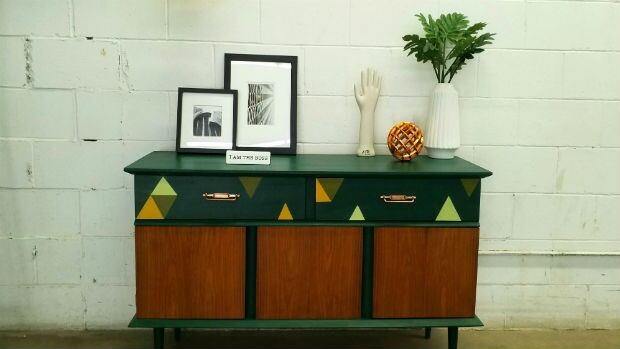 Repainted dressor
