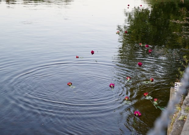 Vigil flowers Sept. 21, 2017