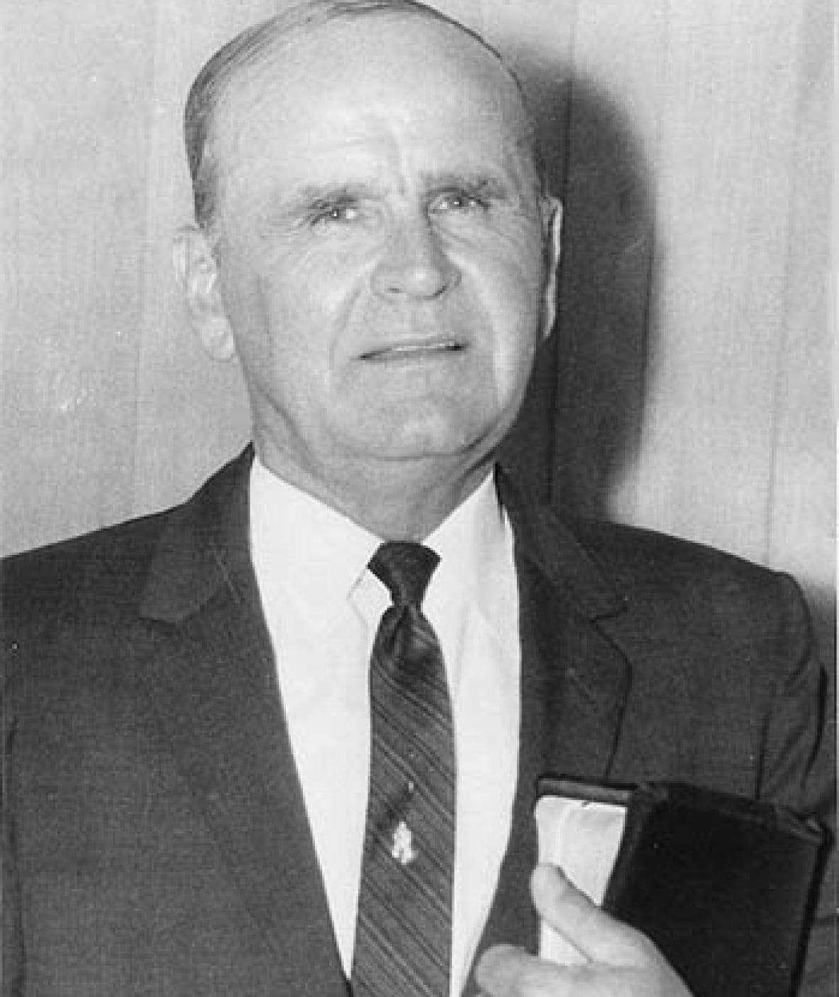 William Branham era un evangelista originario di Jeffersonville, Indiana, che divenne famoso durante il movimento di guarigione del secondo dopoguerra.