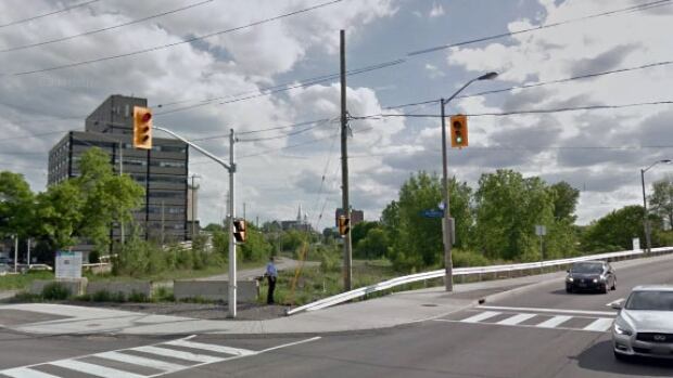 900 Albert intersection