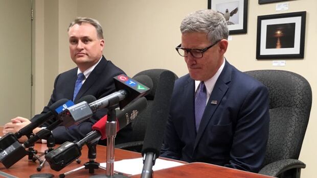 NB CFO Paul Fudge (left) and CEO Stephen Lund