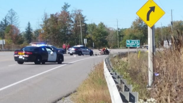 SIU investigating Highway 6 crash that left two dead SIU investigating Highway 6 crash that left two dead
