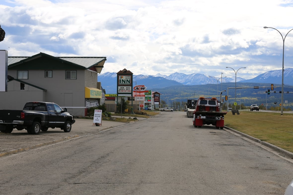 'Nobody was happy' Alberta coal town Grande Cache struggles with mine