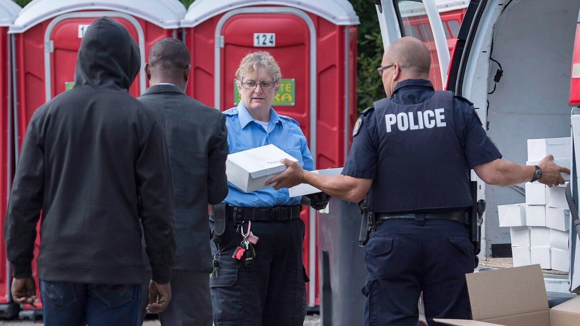 RCMP questionnaire probed asylum seekers on prayer habits, hijab