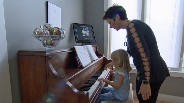 Natasha Bitsakakis-Pack and her 6-year-old daughter Avinna Pack