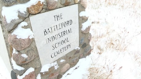 battle-river-cairn-cemetery