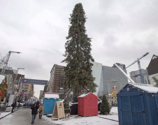 BRITE Montreal Ugly Xmas-Tree 20171122
