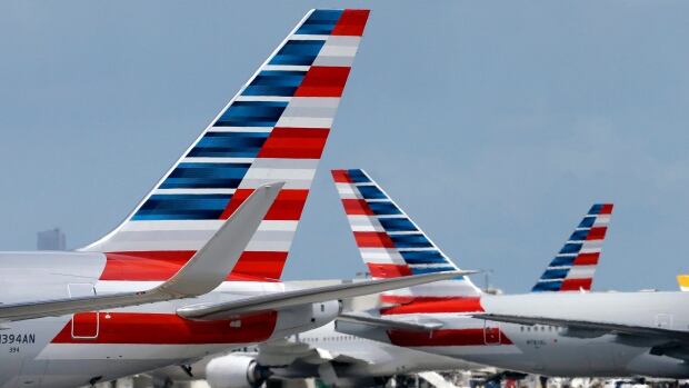 Airline reaches agreement with pilots, won't have to cancel Christmas flights Airline reaches agreement with pilots, won't have to cancel Christmas flights