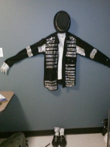 Robert L'Hirondelle outfit